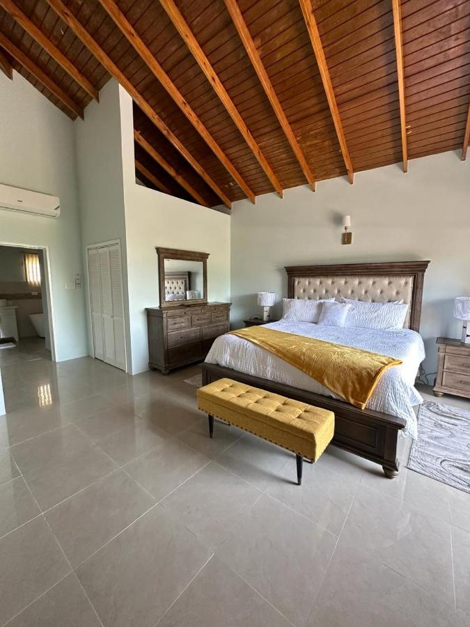 Serene Luxe 3BR Home Family Friendly MoBay Stay - 2