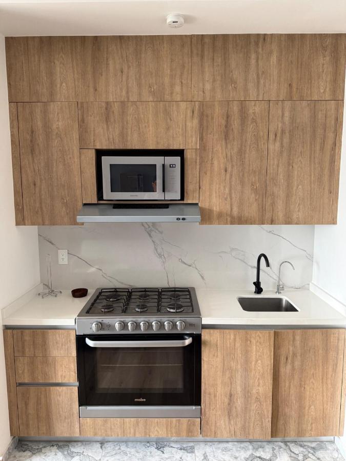 LUXURY Panoramic Sky Pool, Gym & Grill - Portal SA - 3