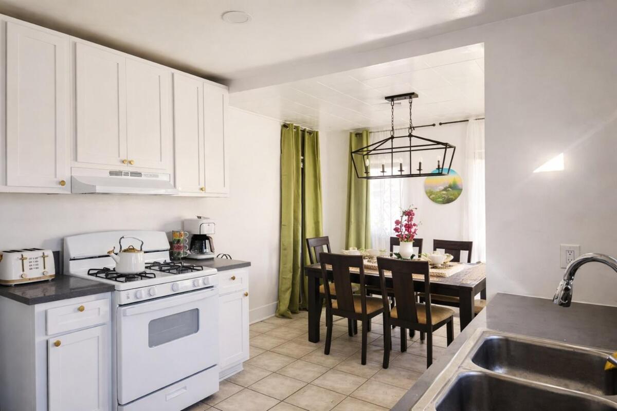 Spacious 6BR Home Near SoFi Stadium, USC, Dowtown LA - World Cup 2026 Ready - 4