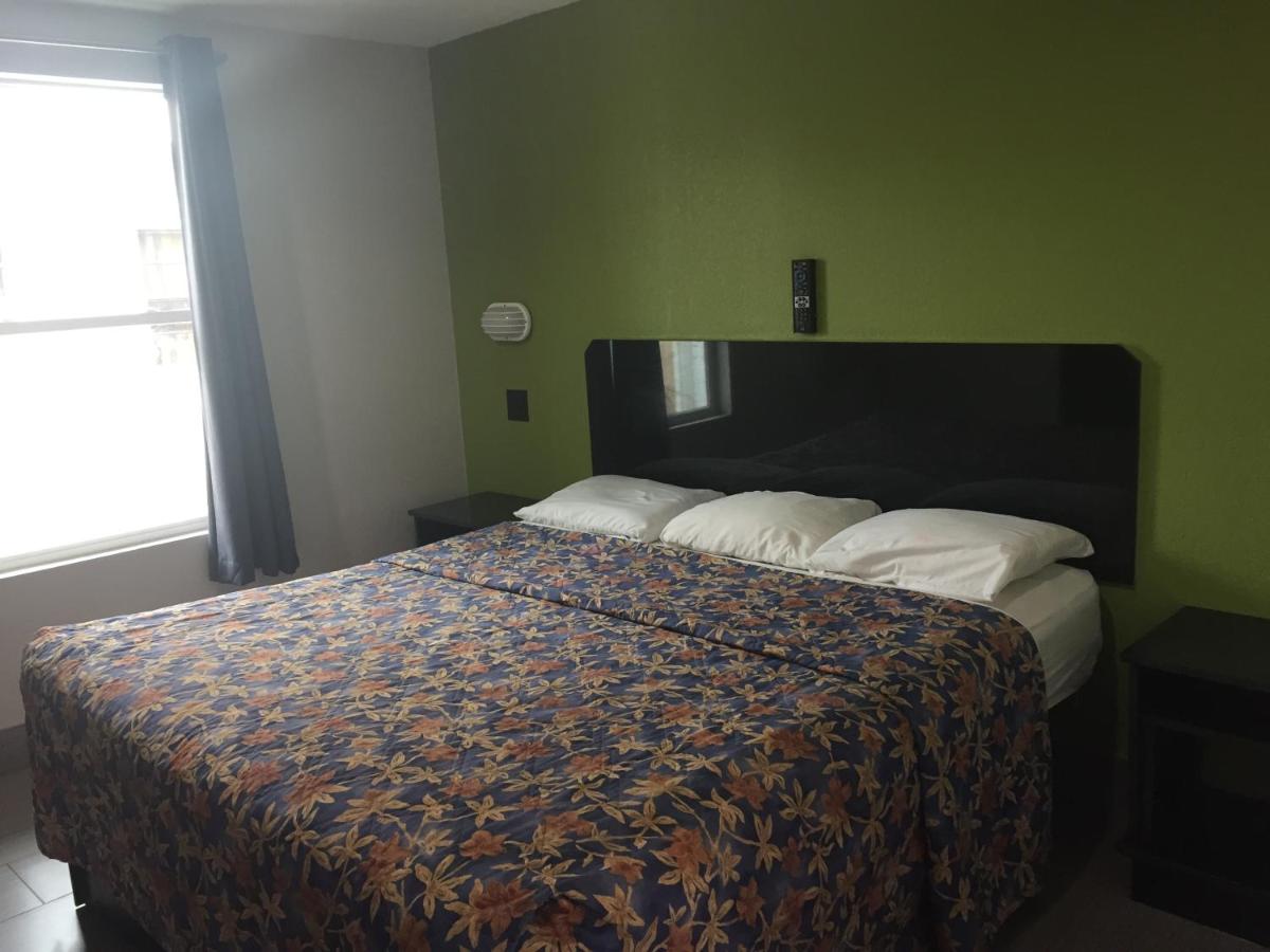 Highlander Motel — photo 24