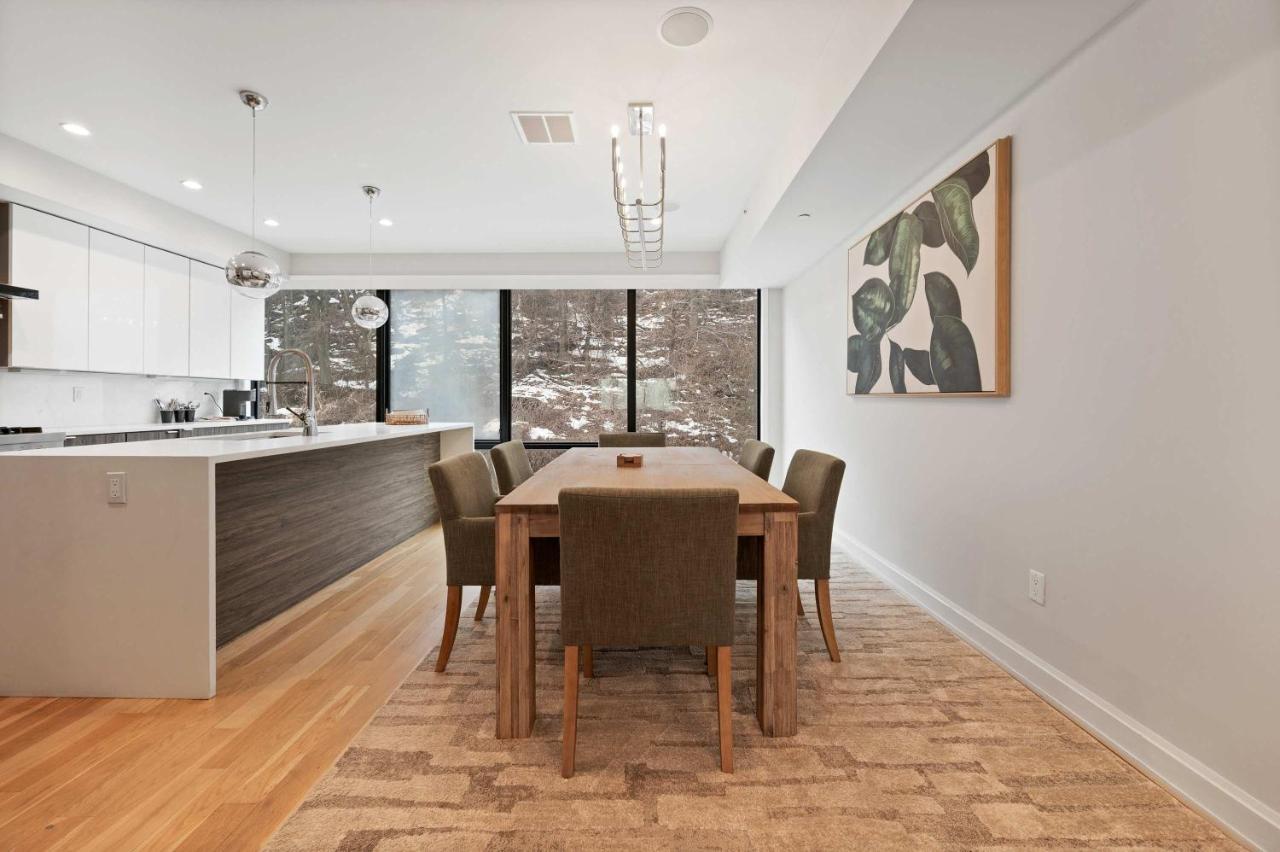 Modern Luxury Townhome with NYC Views - 3