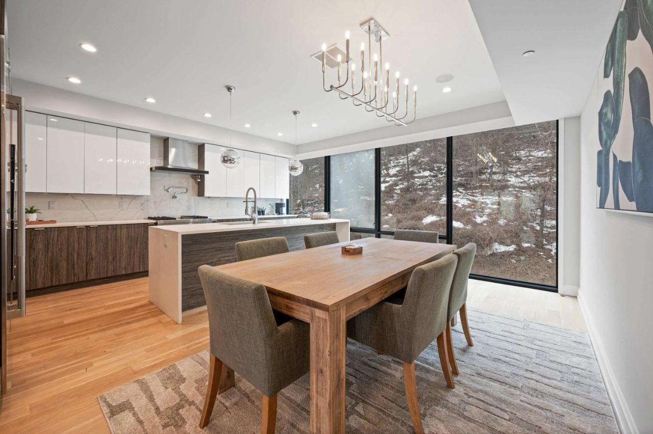 Modern Luxury Townhome with NYC Views - 4