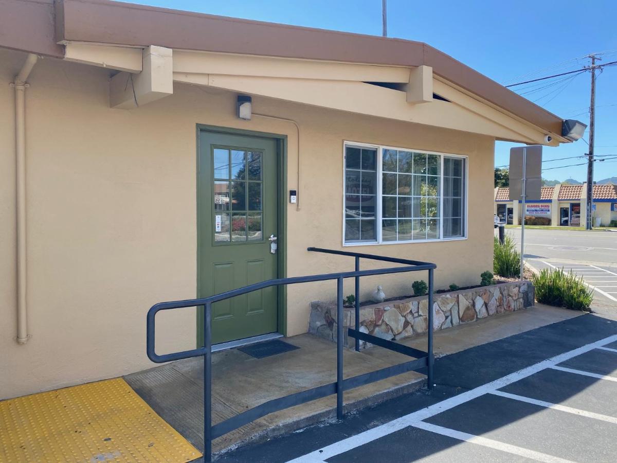 Holiday Motel — photo 9