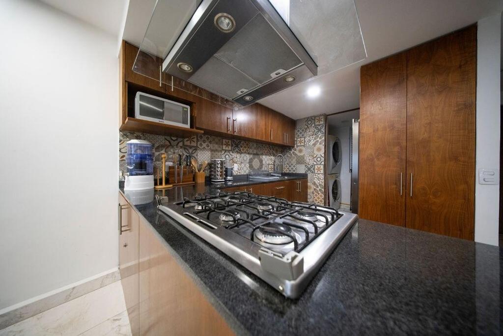 Luxury 2BR Condesa Rooftop Pool Walk Roma - 5