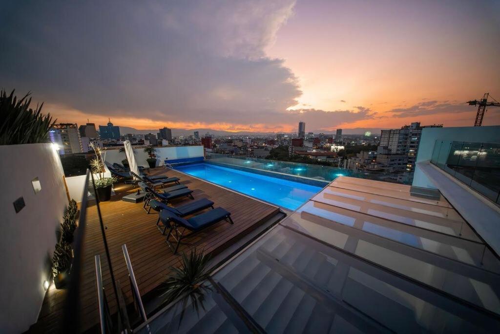 Luxury 2BR Condesa Rooftop Pool Walk Roma - 4