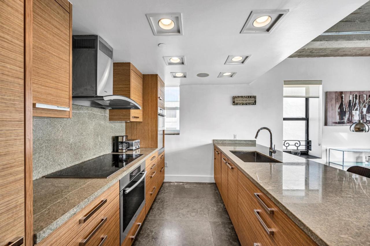 Ocean View 2 Bedroom - Ocean Drive - 1500 Sq Ft - 3