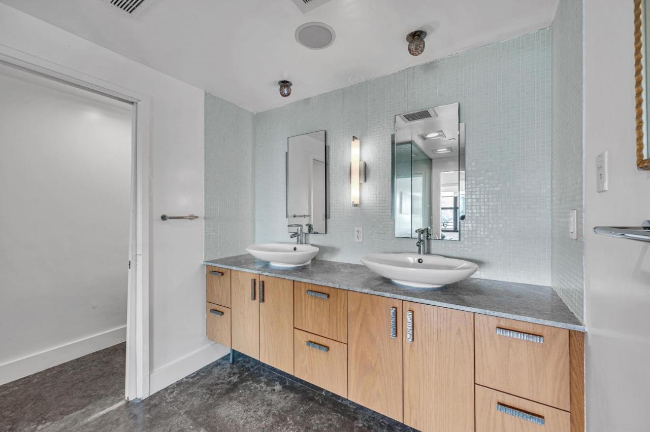 Ocean View 2 Bedroom - Ocean Drive - 1500 Sq Ft - 2