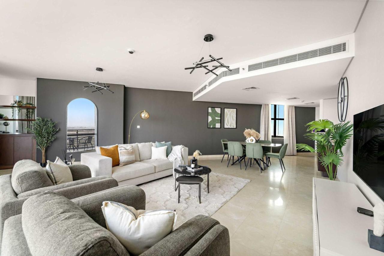 Silkhaus Vacation Homes Spacious 2BDR in DIFC with Pool & Gym access - 4