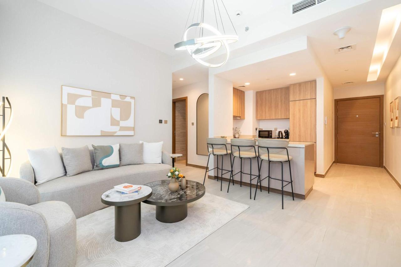 Designer 1BR Apt Fully Equipped - 3