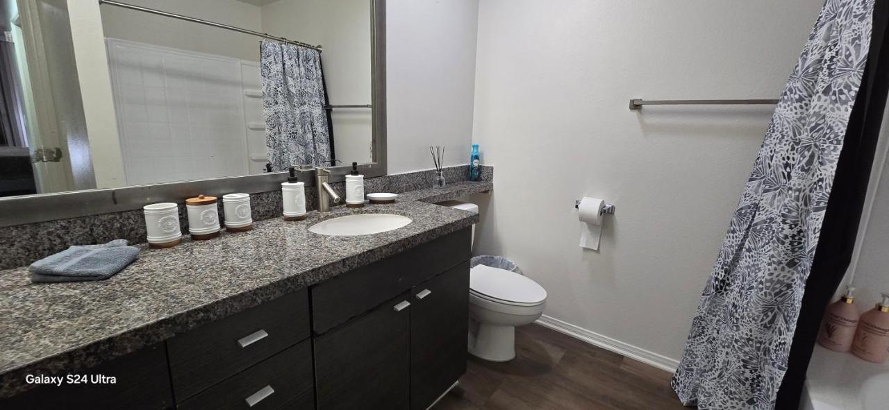 Large two-room apartment near LAX and the Ocean - 3