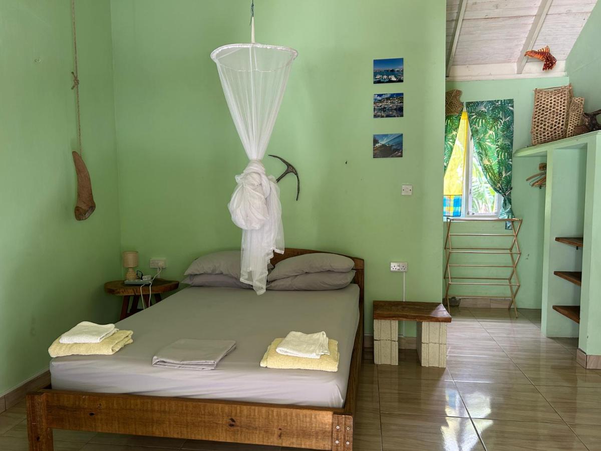 Soufriere Guesthouse - 3