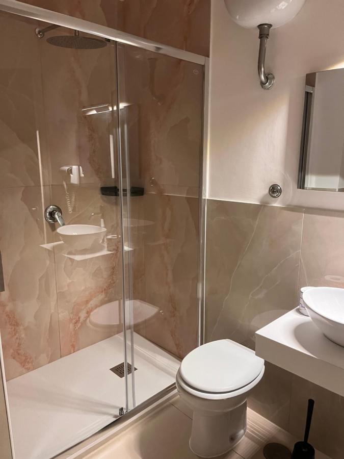 Hotels Int&rnational Napoli - 3