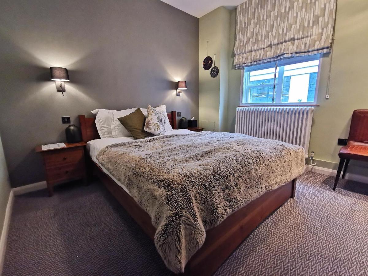 Hammersmith Belle - 3