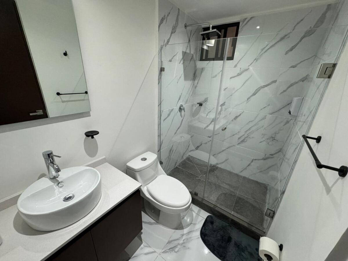 OM02 Beautiful 2 bedroom apartment in Cancun - 3
