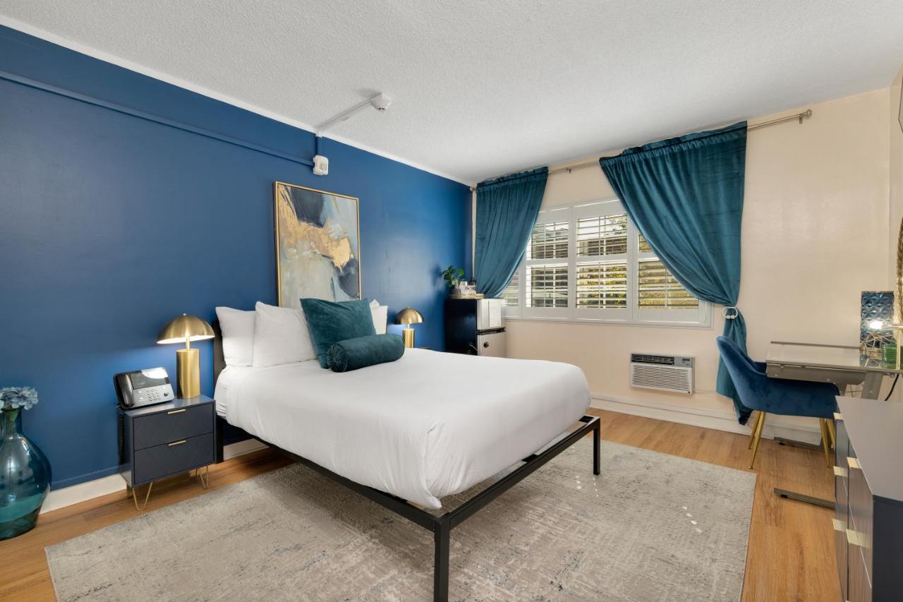 Magic Castle Hotel - 2