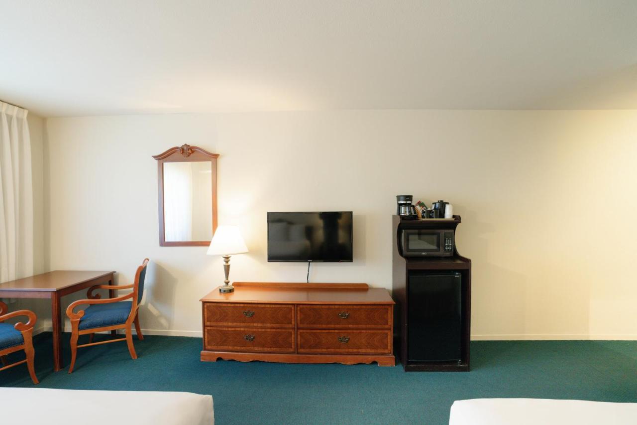 The Monarch Resort — photo 17