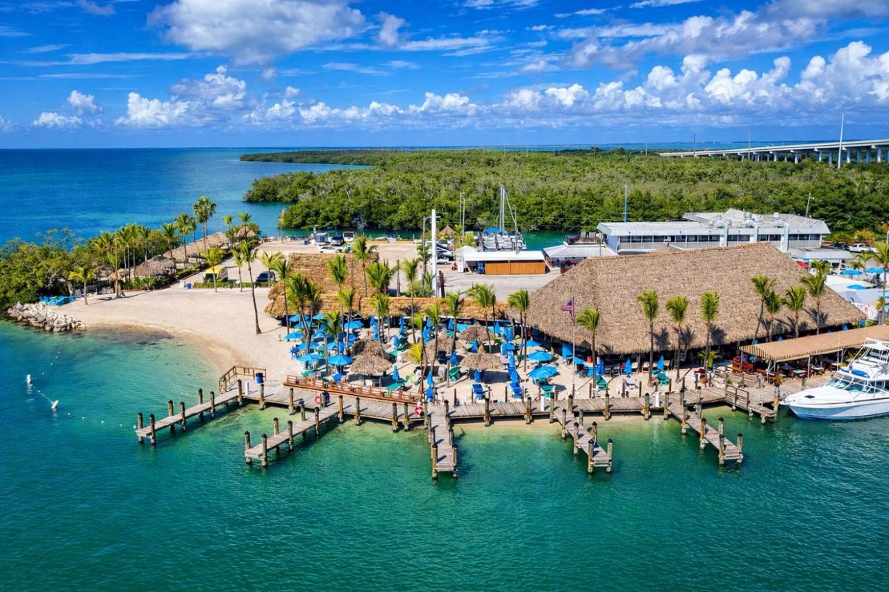 Gilbert's Resort & Marina — photo 1