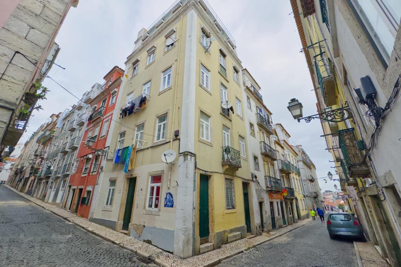 Charming Lisbon Old Town Apartment - 3