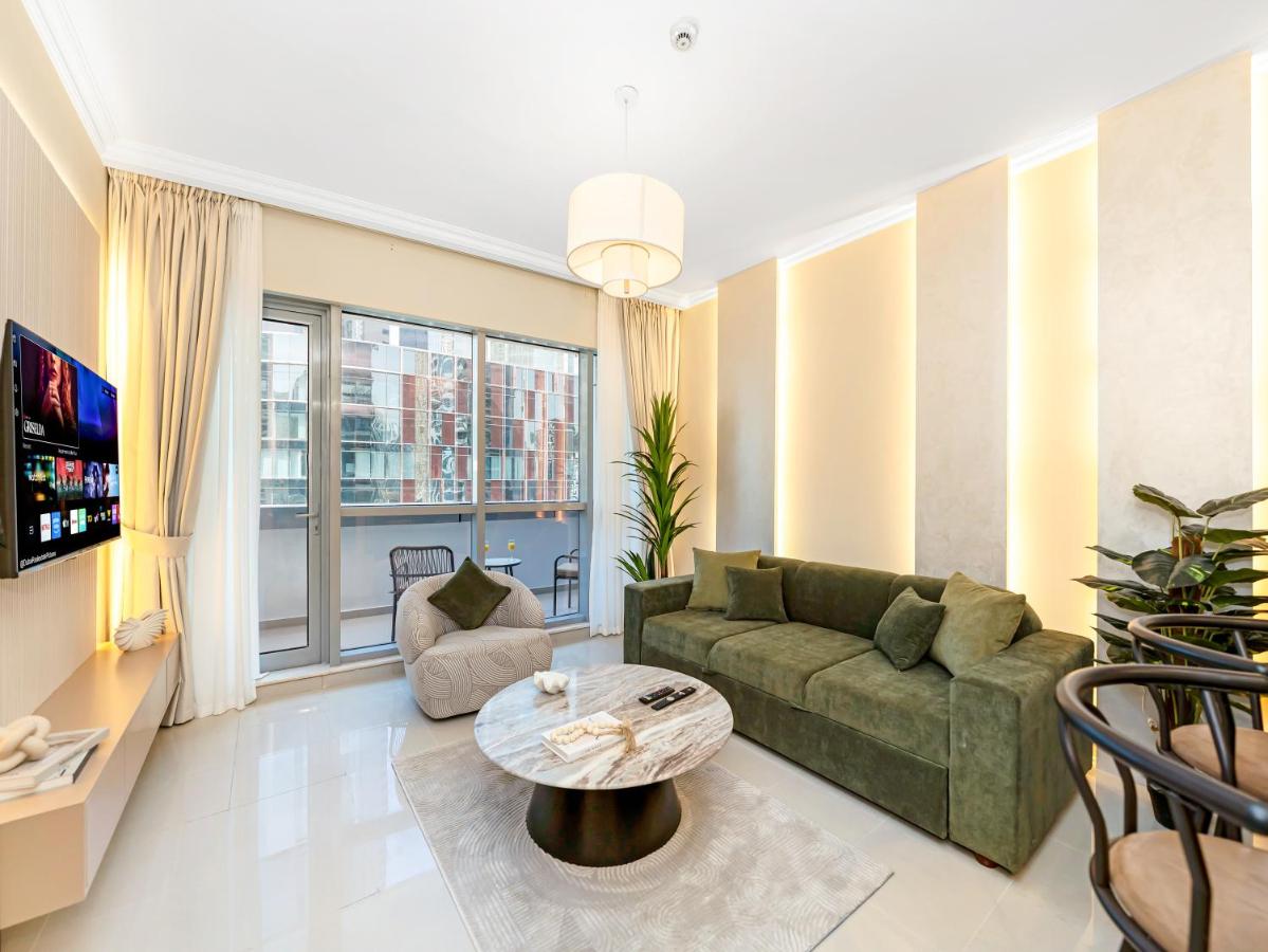 Waterfront Escape with Pool & Jacuzzi Access