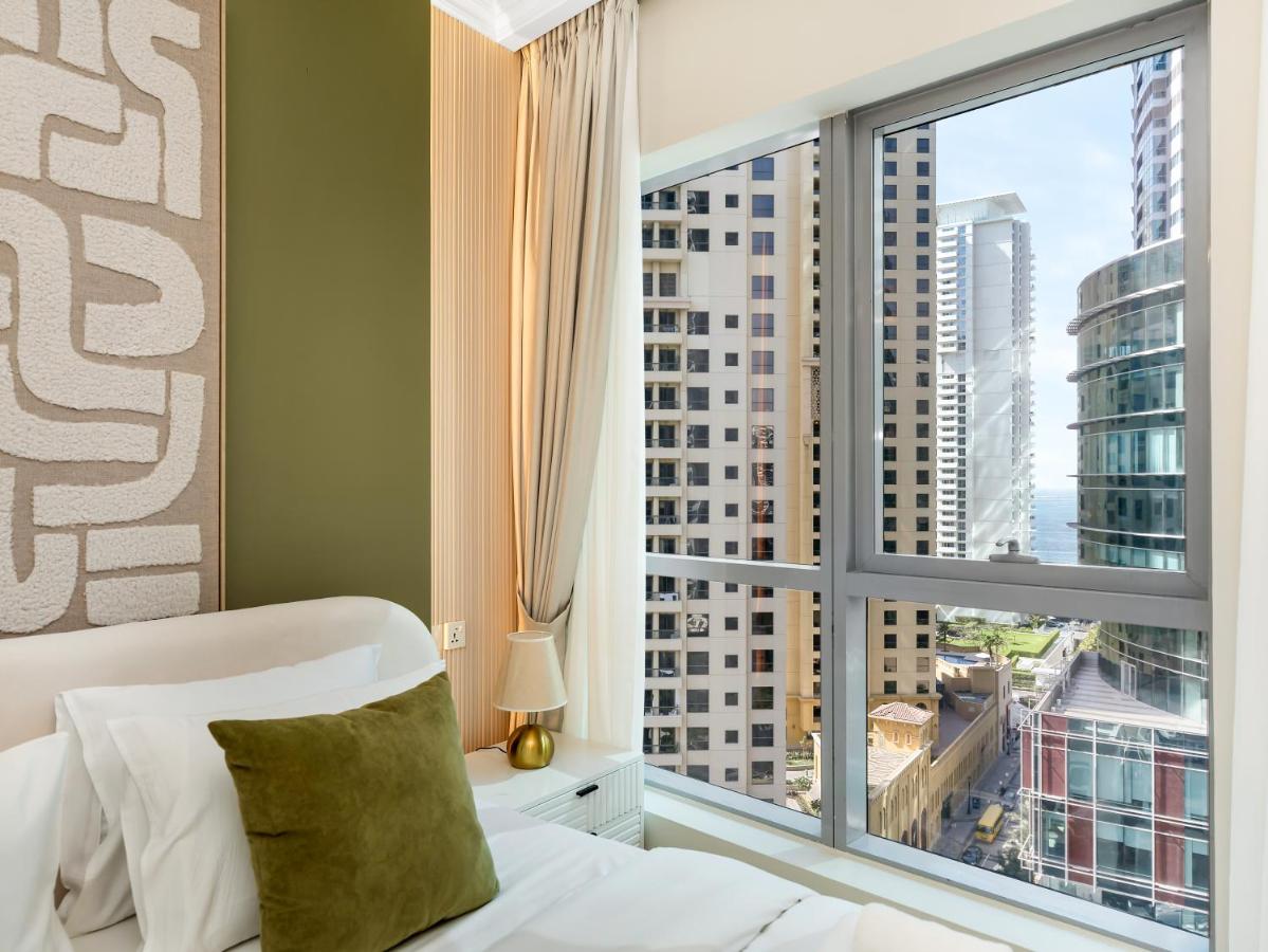 Stylish 1BR with Marina Views Near Metro & JBR - 2