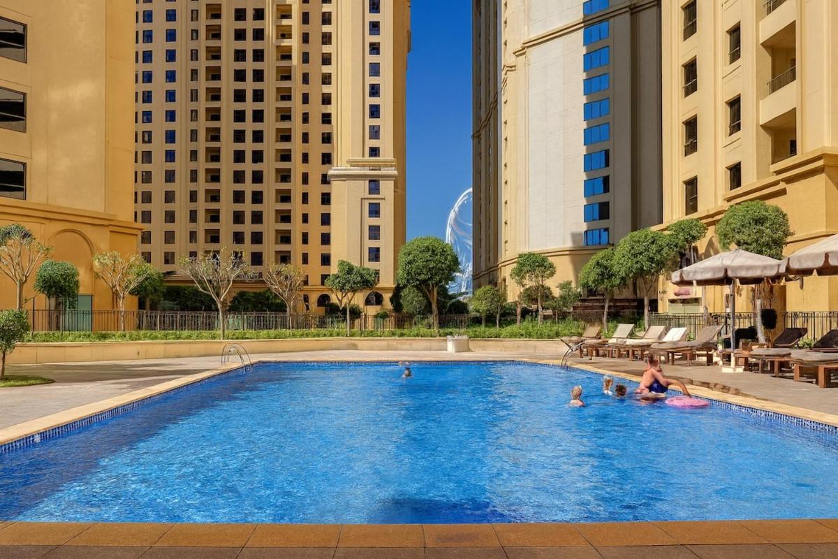 Panoramic Sea and Dubai Ain View 2BR Apt - 4