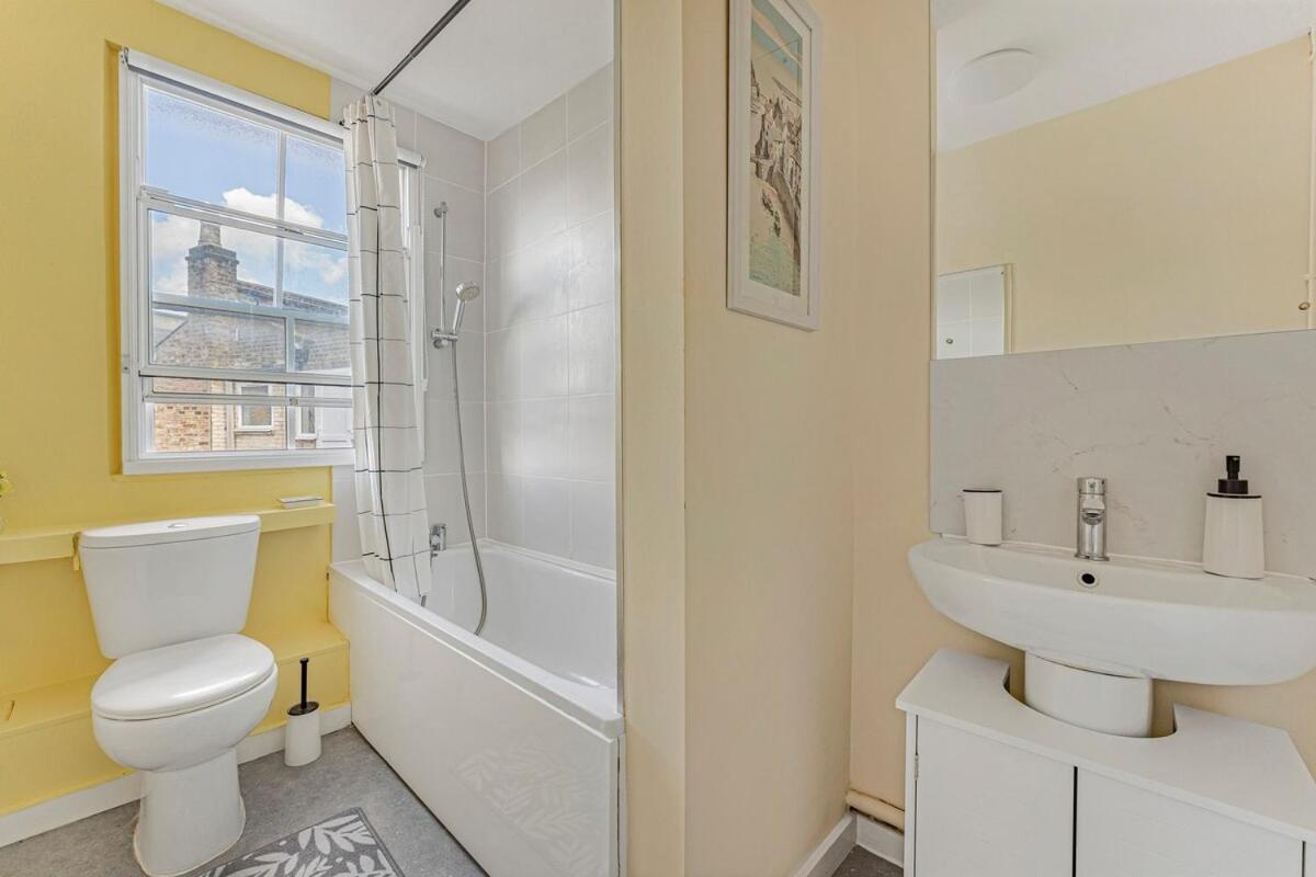 2 Bedroom Apartment-Central London-Sleeps 6 - 3