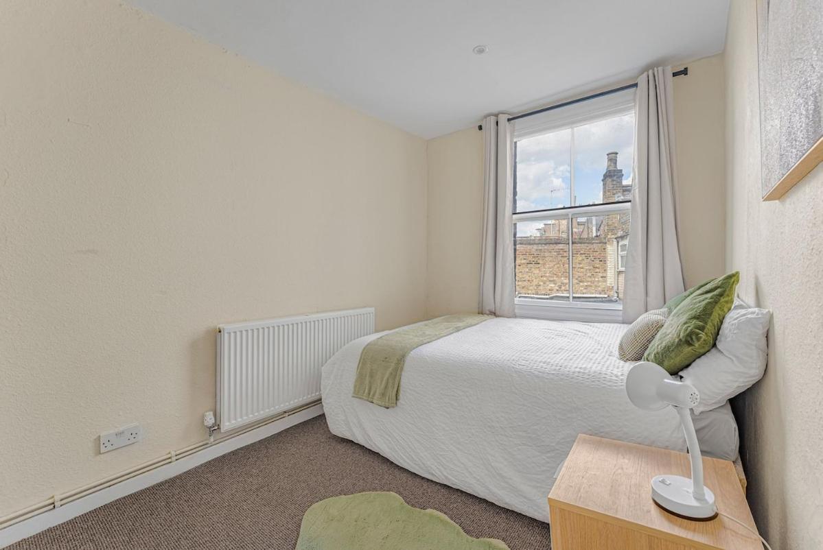 2 Bedroom Apartment-Central London-Sleeps 6 - 2