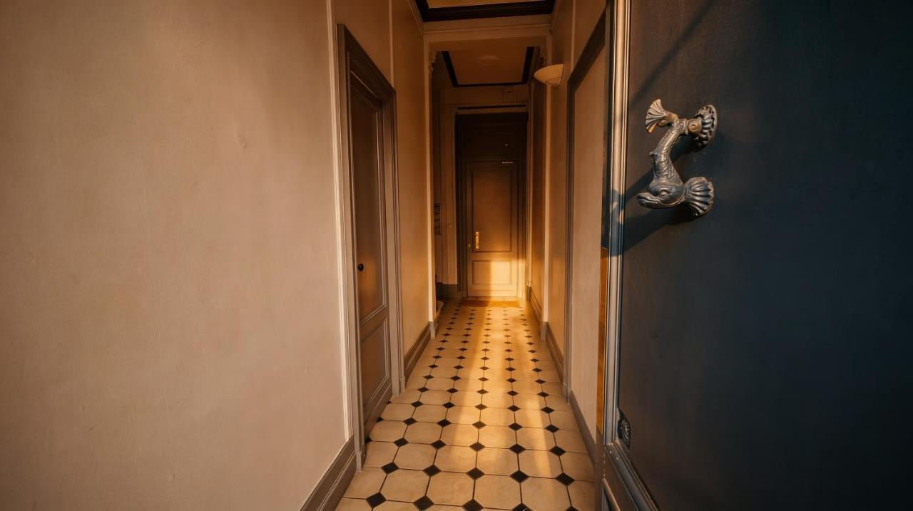 Chambre Haussmannienne - 2
