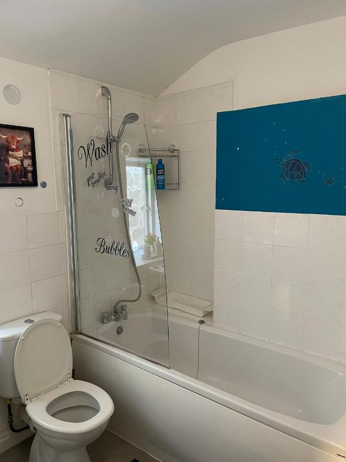 Cosy 2-Bed House City Centre - 2