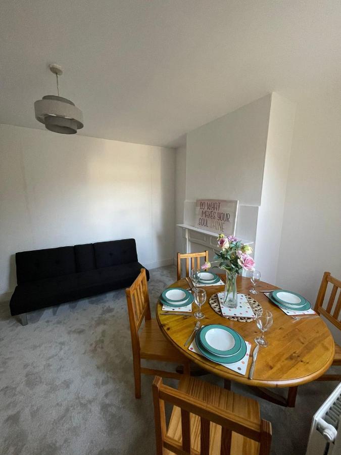 Cosy 3-Bed House off City Centre - 3
