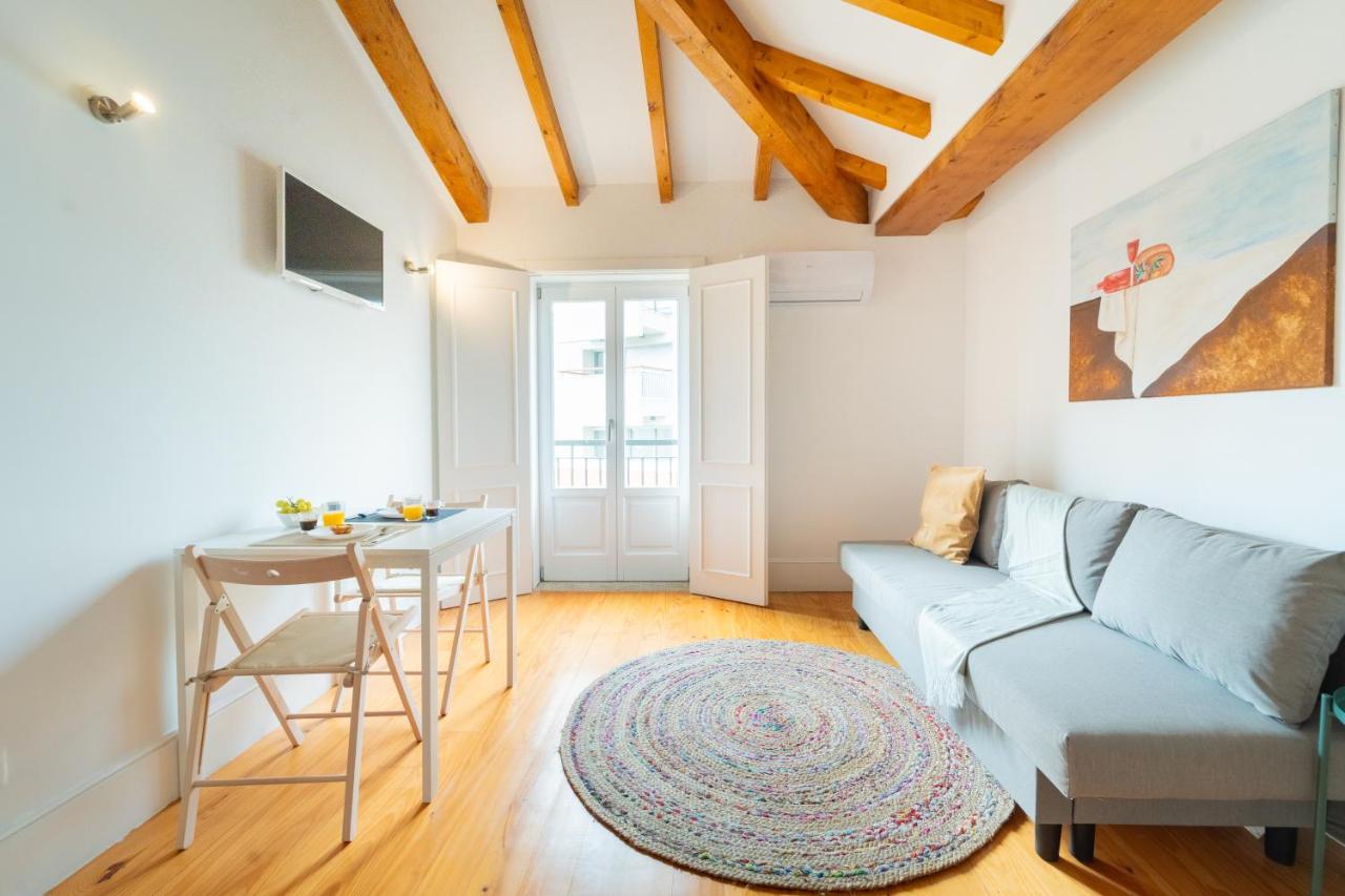 Charming Almada - 5