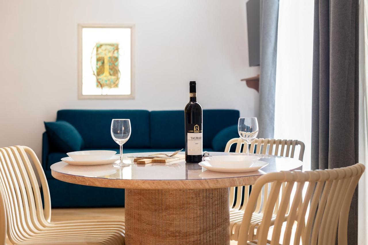 Leon Caravita Suites - 3