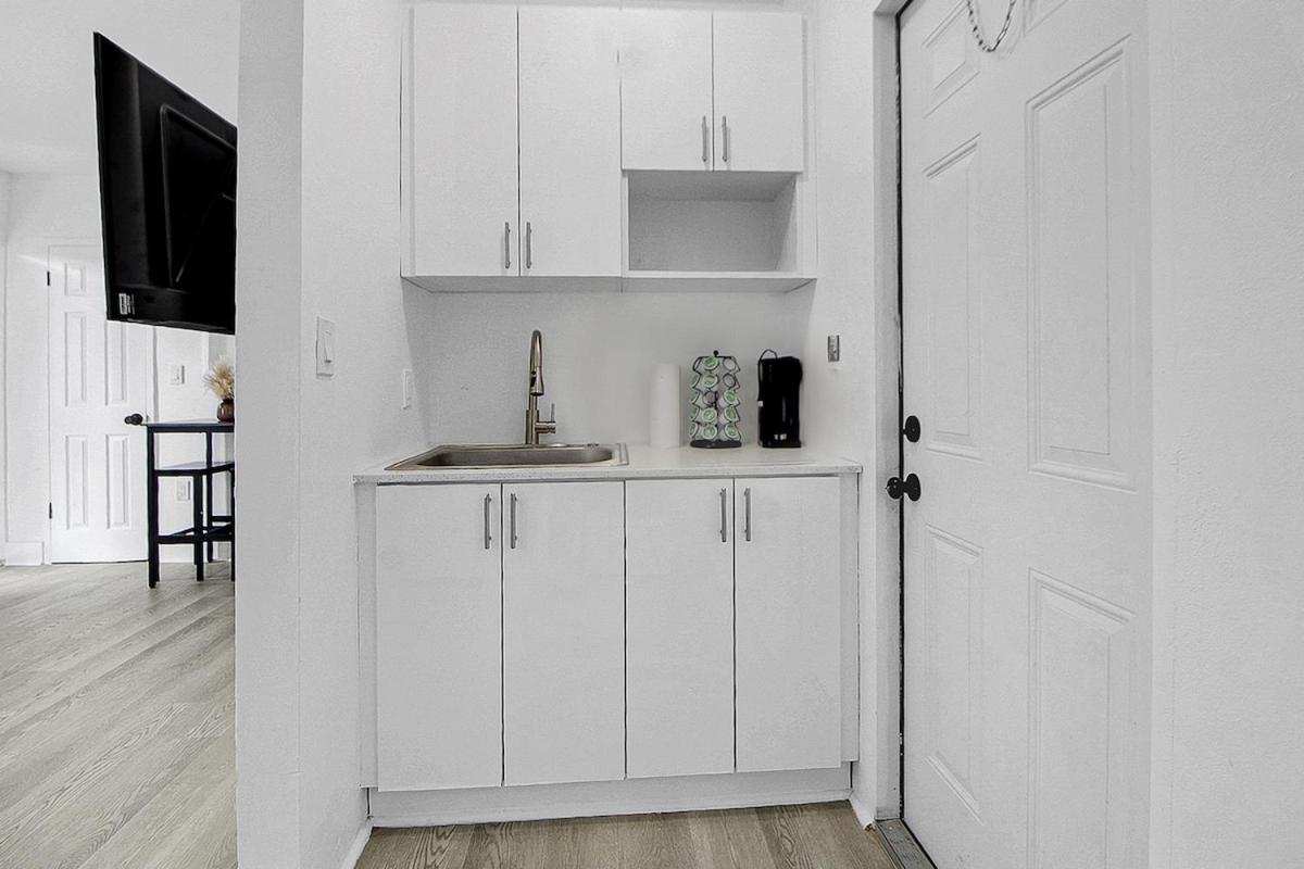 Stylish Miami Studio Next to Wynwood & Downtown - 4