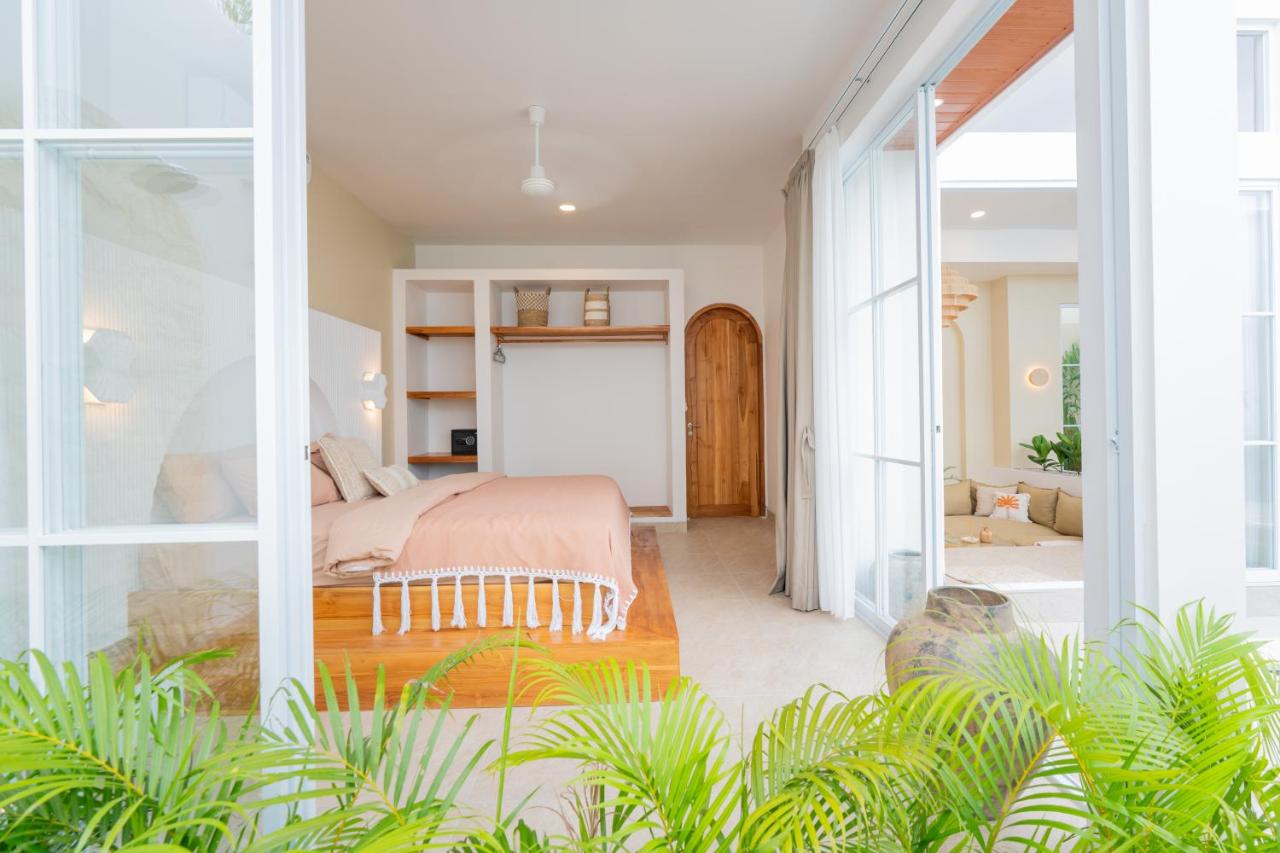 Enya Villas, Brand New Boutique Mediterranean - 2