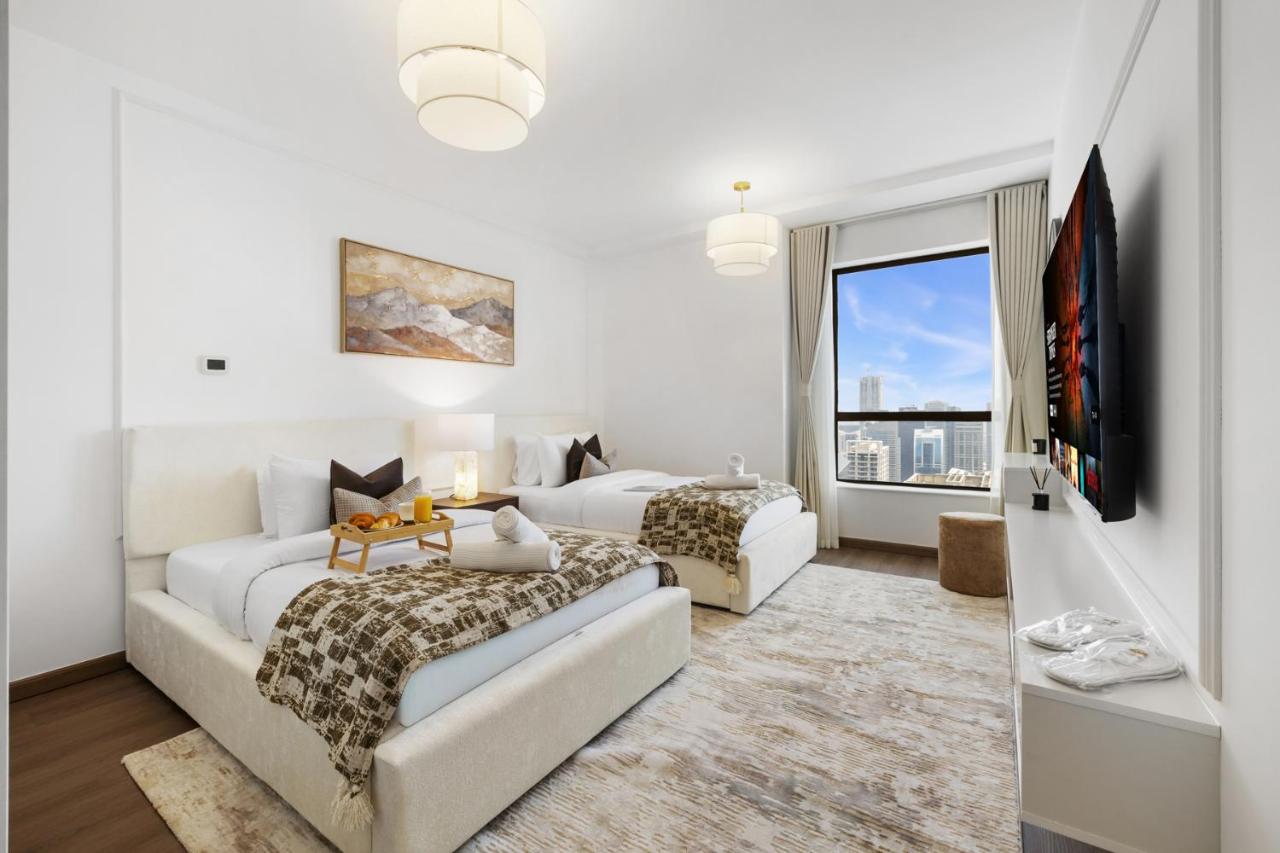 Luxury 2BR in JBR - High Floor Marina Skyline View - 4