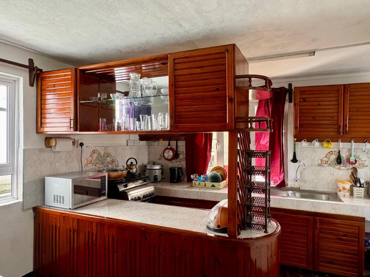 The Village Nest Apartment - 4