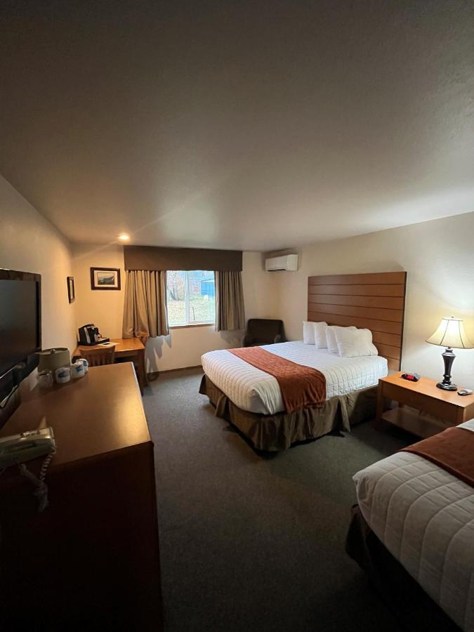 Seasons Motel — photo 22