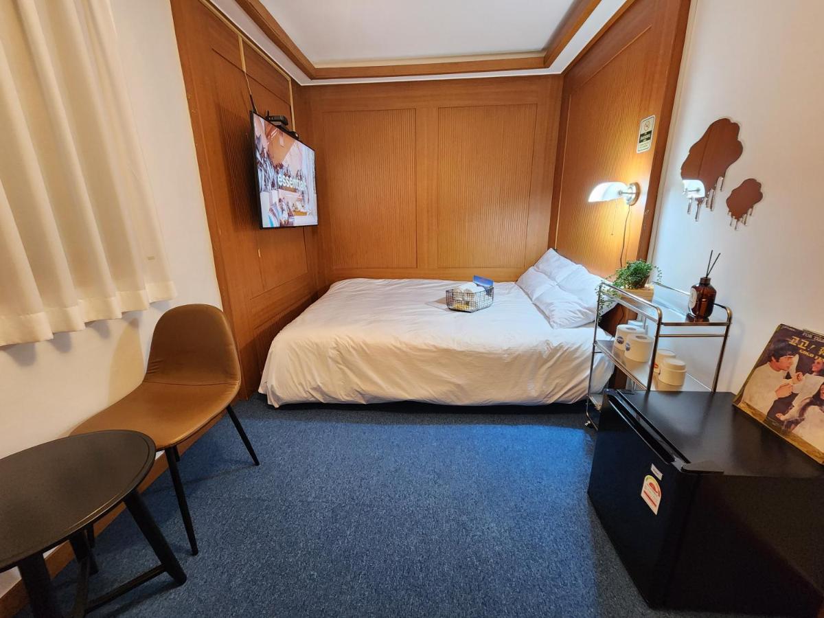 Hotel BaekDuGangSan - 2