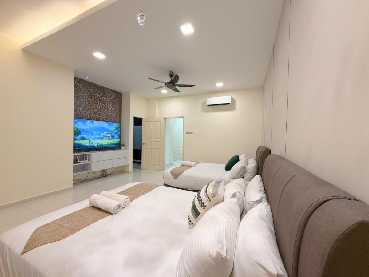 Taman Pelangi JB City Fun Home KTV Swimming Pool BBQ - 2