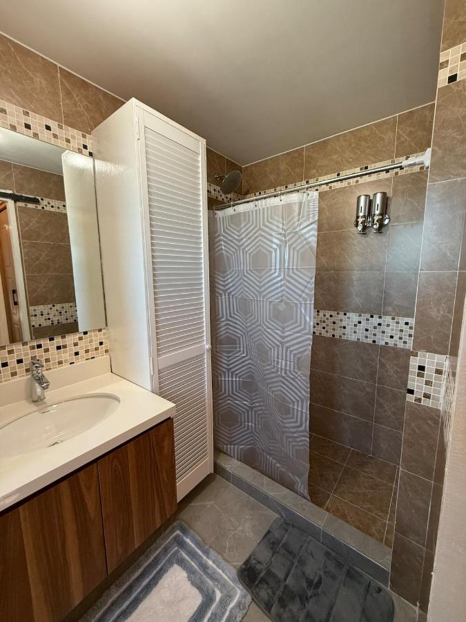 Deanery Apartments - Pool Access - Fully AC - 24hrs Security - 20mins Airport - 3