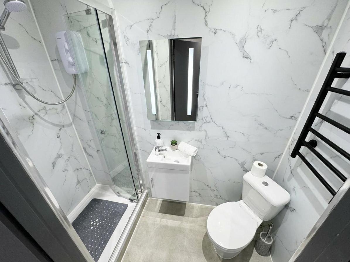 133 Wood Green Studios to Central London - 2