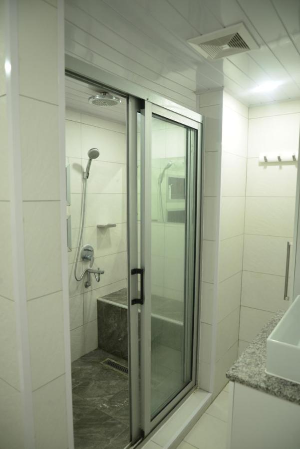 Coco Paradise Serene, Cozy & Timeless - 3