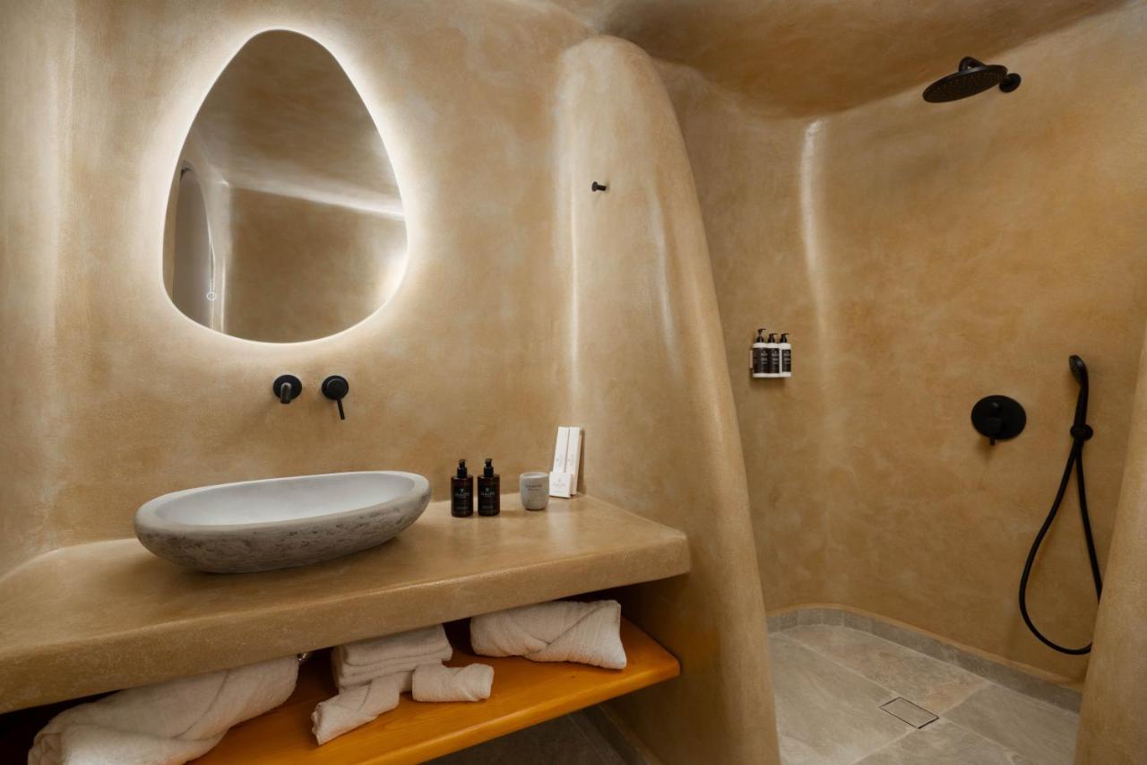 Litheos Santorini Luxury Cave Suites - 3