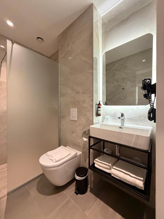 OZO Hotels Antares Amsterdam Schiphol Airport - 3