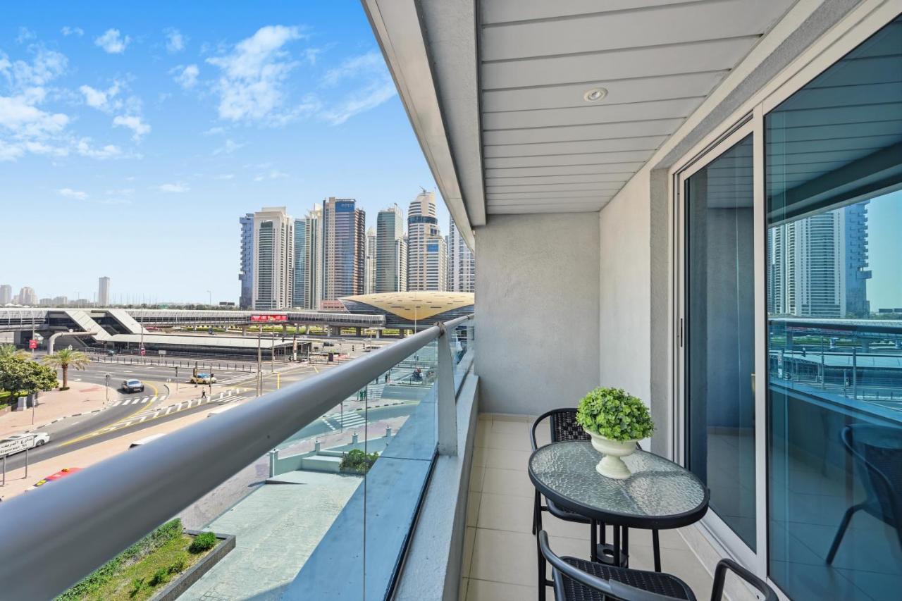 Diamond Superior 1BR - 1min to Metro, Tram and 2min to Beach JBR - 4
