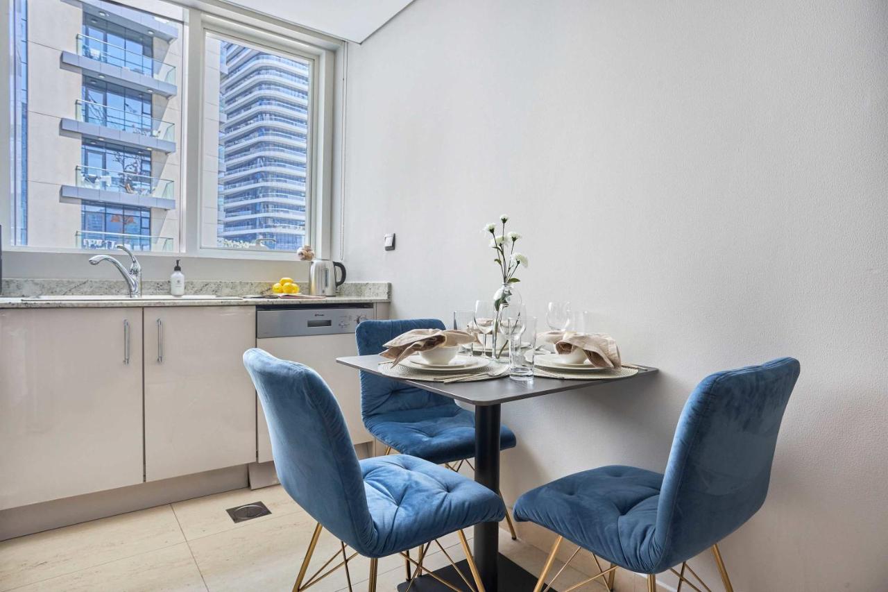 Frank Porter - Mon Reve, Downtown - 5