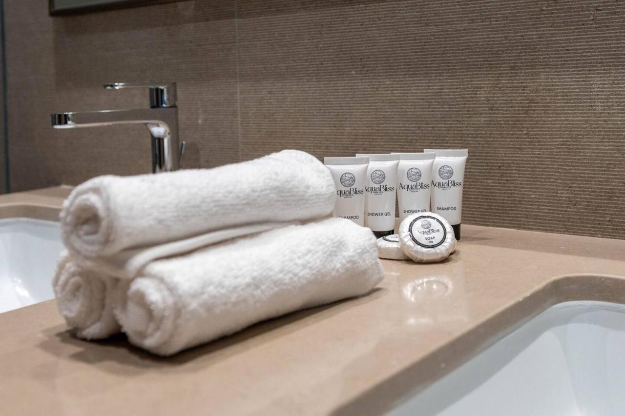 Grande Signature Residence W/ Sea View & City View - 3