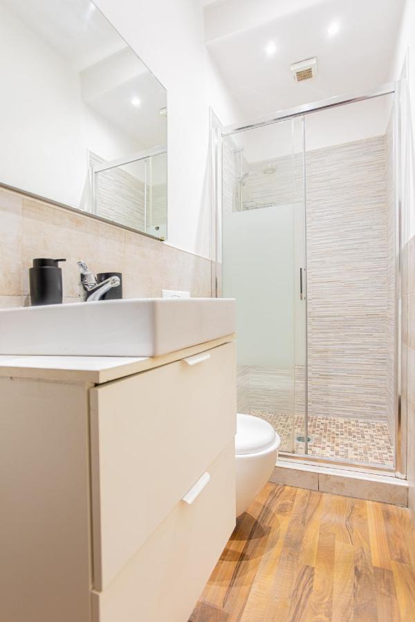 Prato City Hub Spacious Apartment Near Florence - 4