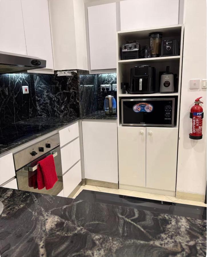 Modern, Comfortable, stylish, and well-located - 5