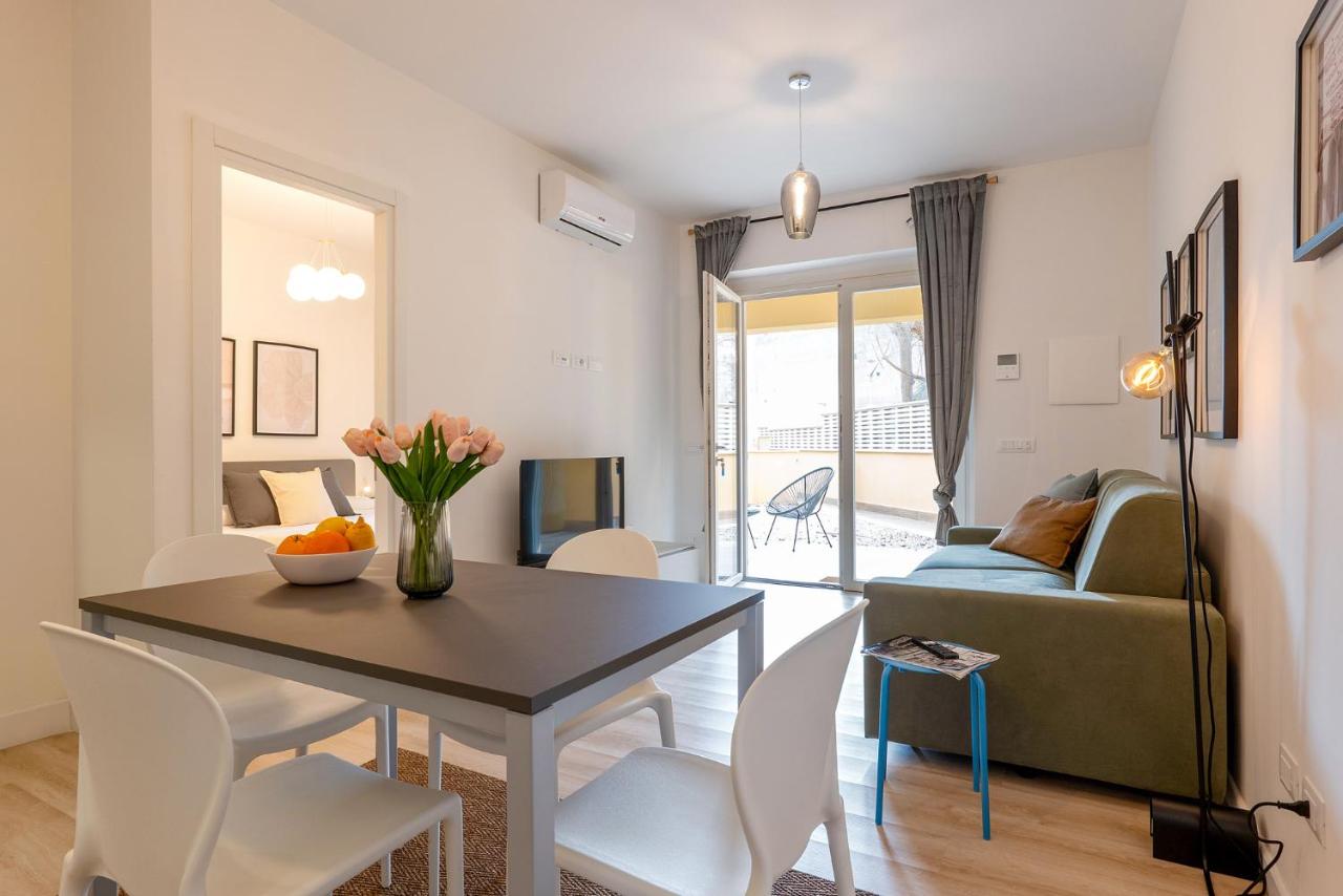 Urban Oasis with Patio Labicana Apartment near Termini - 4